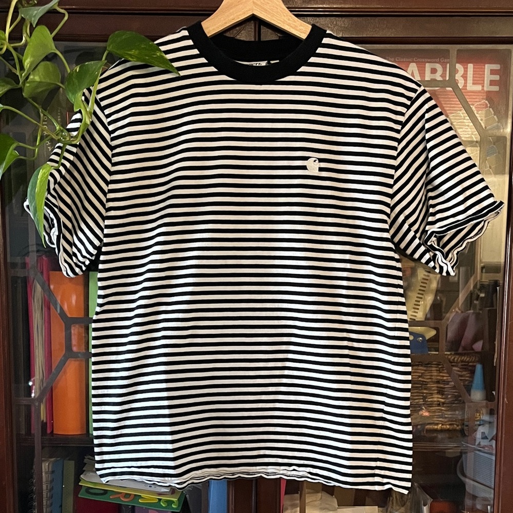 Like New Women’s Carhartt WIP Black and White Striped Tee Size Small